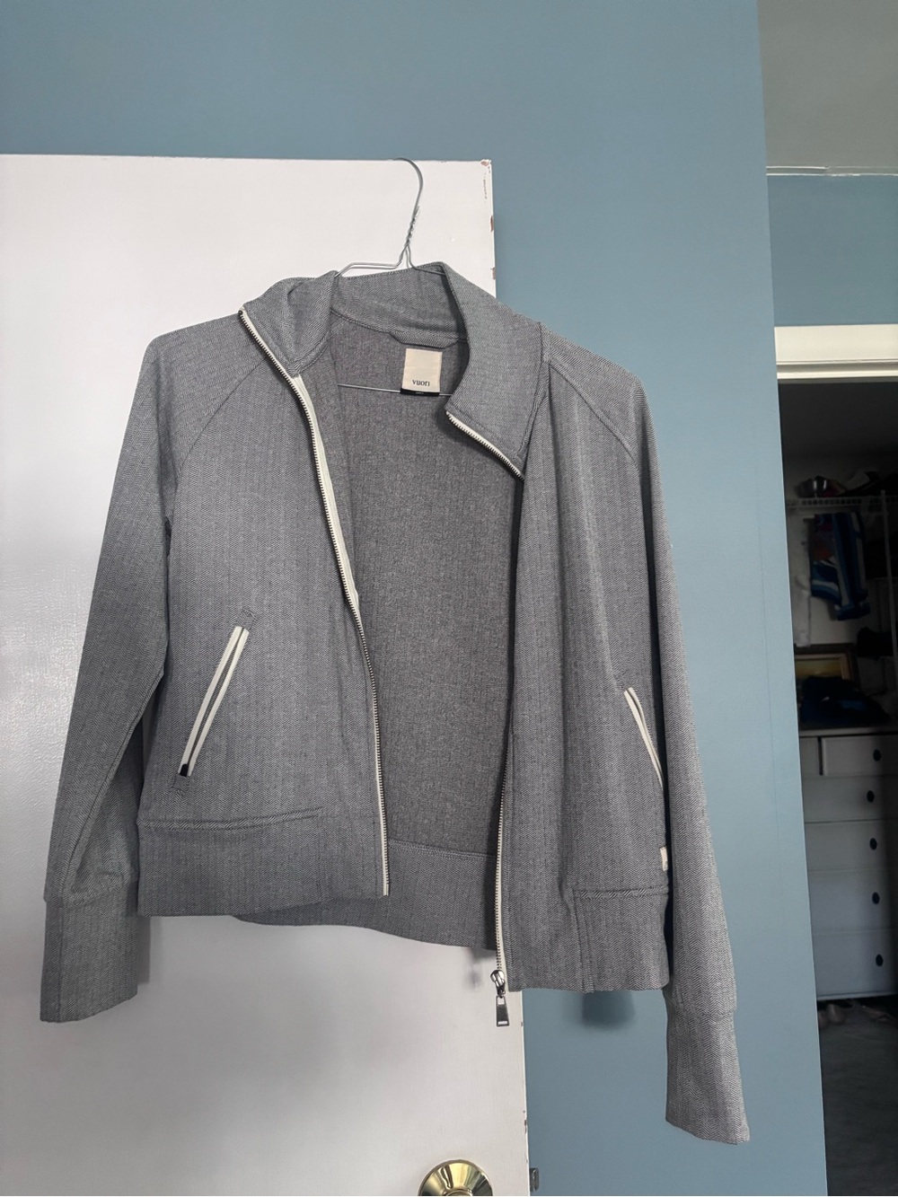 Vuori Herringbone Zip Up Jacket with Contrast Trim